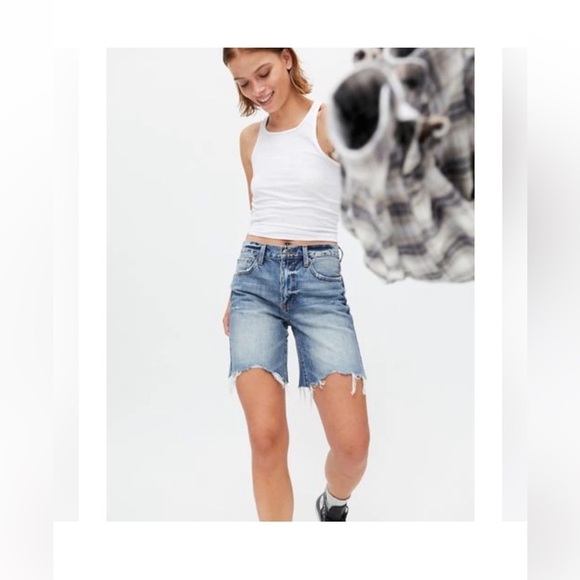 PISTOLA Kelly 90s Skater Jean Shorts in Light Blue (Urban Outfitters) - Picture 1 of 9